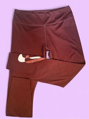 Nike One Swoosh Dri-FIT training leggings